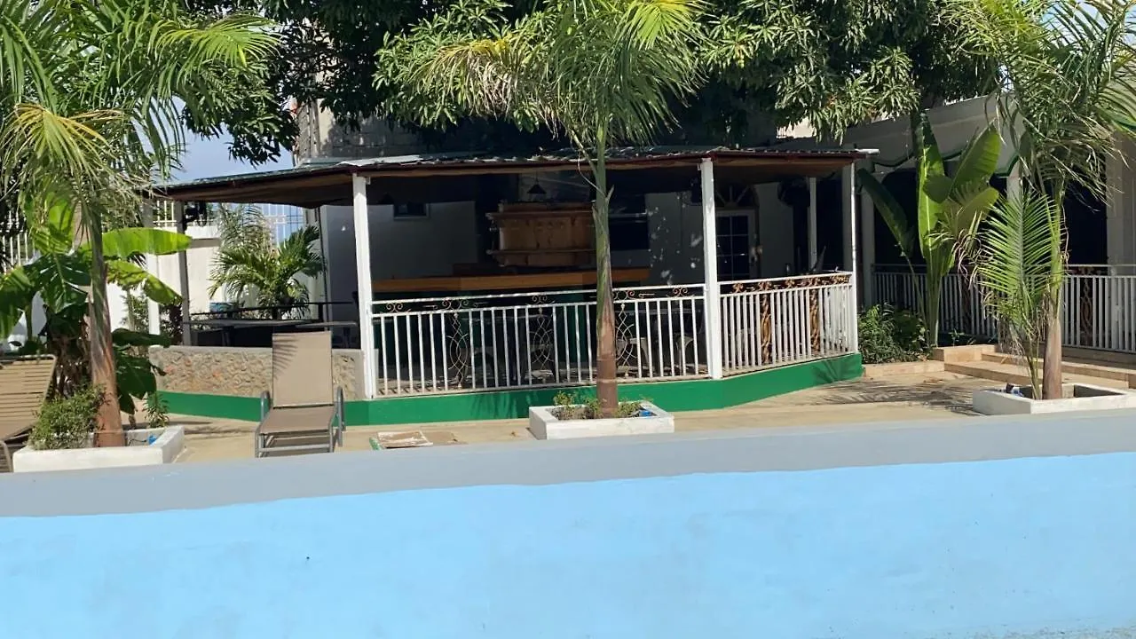 Mountain View Hotel And Bar Restaurant Cap-Haïtien